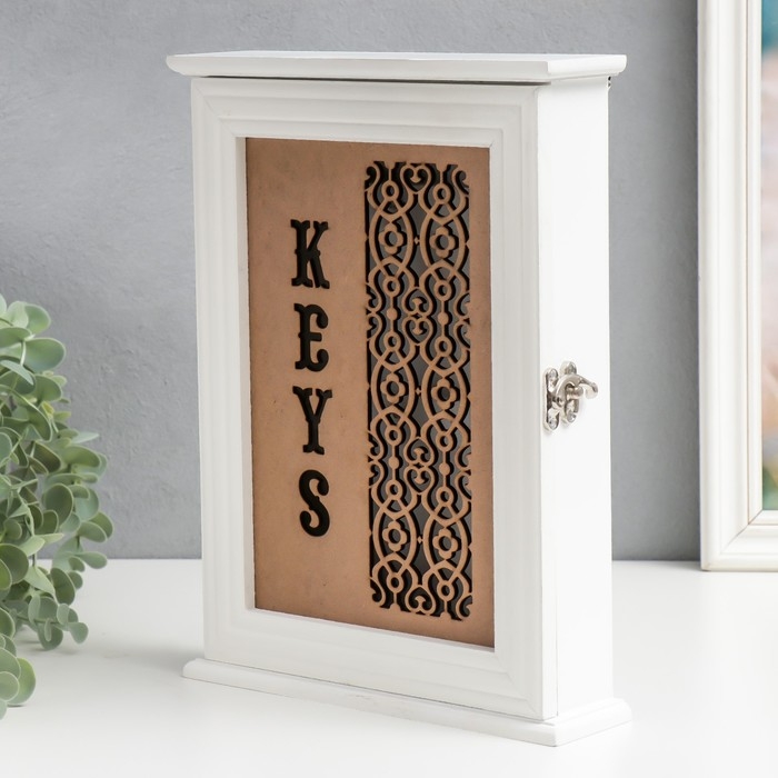 Ключница дерево Ключница дерево "Резные узоры" 6х22х29,5 см