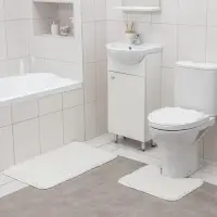 Коврики для ванной и туалета &laquo;Доляна. Плюшевый&raquo;, 3 шт., 80&times;50 см, 40&times;50 см, 40&times;35 см, белые