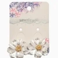 Клипсы "Цветочки" цвет белый в золоте