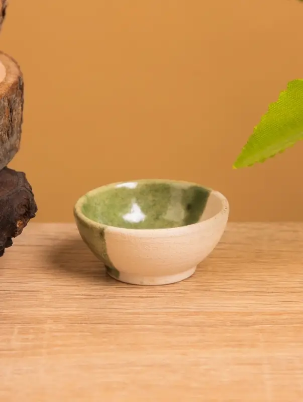 Соусник, 4×4×2 см, керамика, бежево-зелёный Соусник, 4×4×2 см, керамика, бежево-зелёный