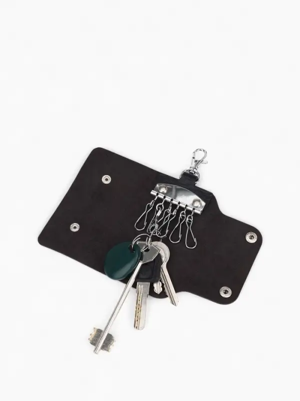 Ключница карманная на кнопках, 7 карабинов, размер 11&times;2&times;6.5 см, чёрная