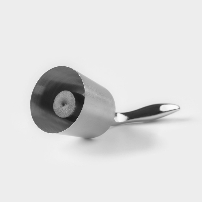 Пробка для бутылки Magistro Magnetto, 10,6 см, универсальная, цвет серебристый Пробка для бутылки Magistro Magnetto, 10,6 см, универсальная, цвет серебристый