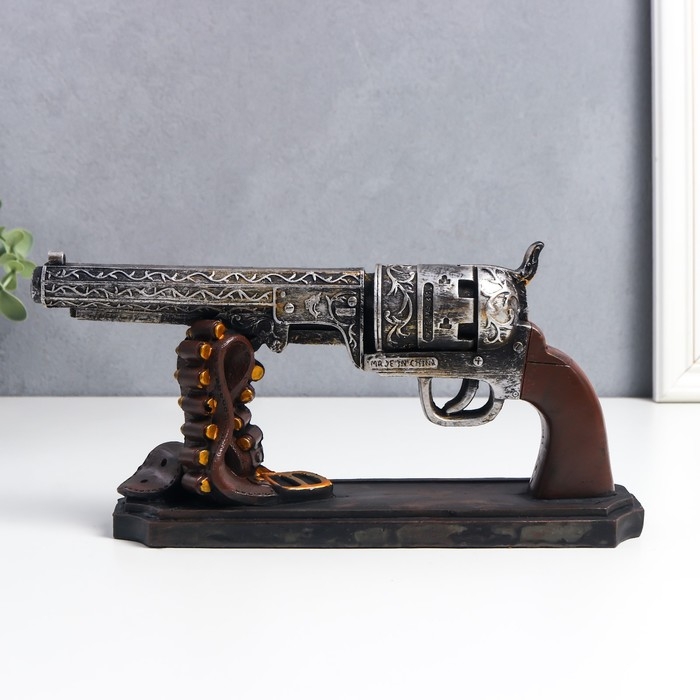 Сувенир полистоун  Сувенир полистоун "Револьвер коллекционный"  29х13 см