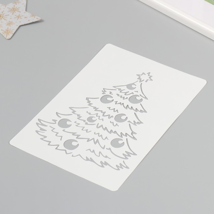 Трафарет пластиковый Трафарет пластиковый "Елка с игрушками", размер 16х24 см