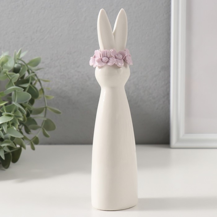 Сувенир керамика Сувенир керамика "Зайка в сиреневом цветочном веночке" 4,6х3,9х18,6 см