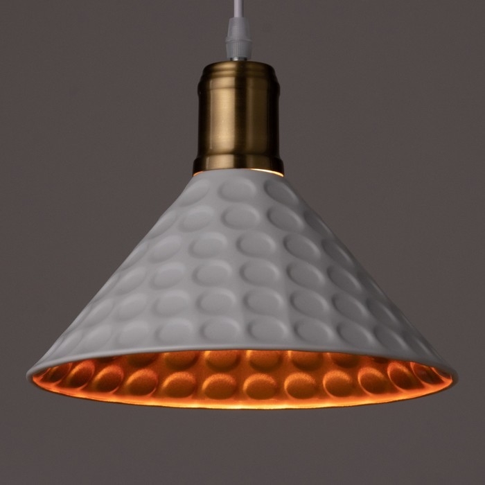 Светильник Светильник "Чеканка" Е27 40Вт белый-золото 24х24х17-117 см