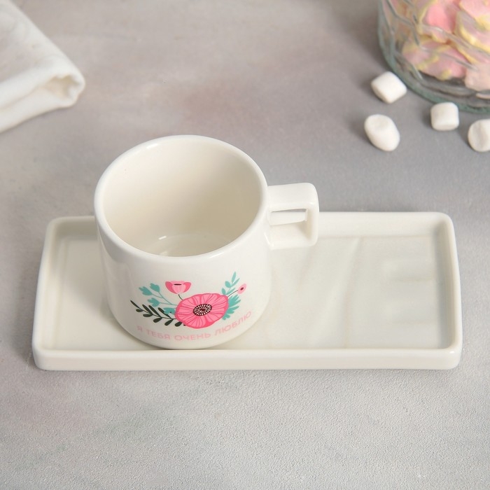 День матери. Подарочный набор керамический «Мир начинается с мамы»: кружка 150 мл, блюдце 17.5х8 см День матери. Подарочный набор керамический «Мир начинается с мамы»: кружка 150 мл, блюдце 17.5х8 см