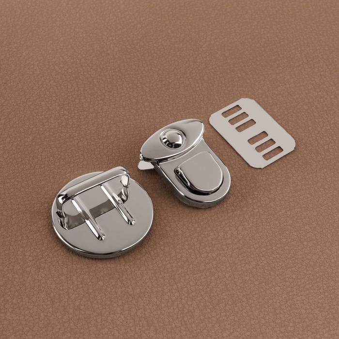 Застёжка для сумки, 3 × 3 см, цвет серебряный Застёжка для сумки, 3 × 3 см, цвет серебряный