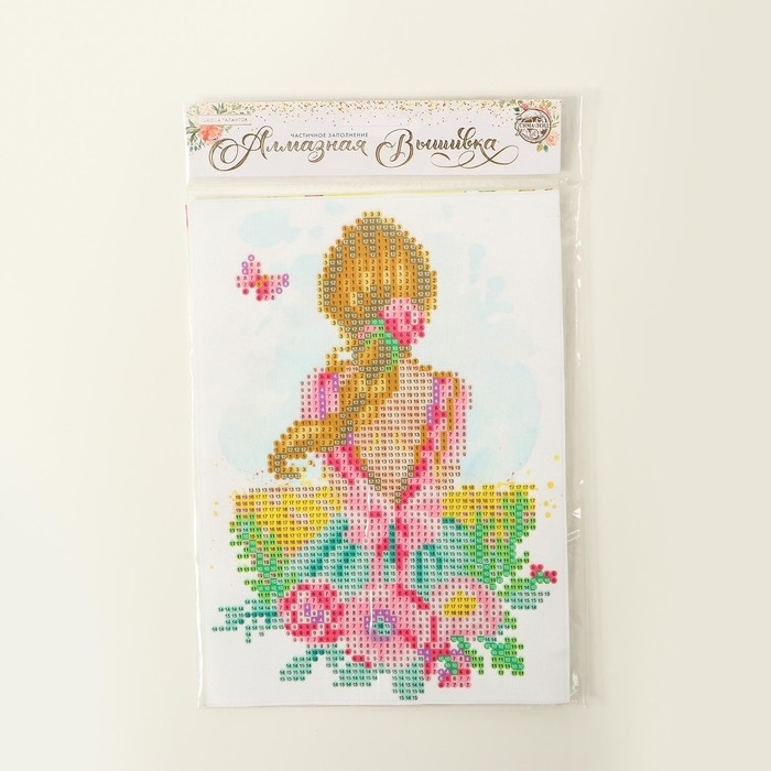 Алмазная мозаика с частичным заполнением на холсте «Девушка», 15 х 21 см Алмазная мозаика с частичным заполнением на холсте «Девушка», 15 х 21 см