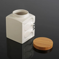 Банки для хранения сыпучих продуктов на деревянной подставке «Эстет. Волны», 3 предмета: 900 мл, 12×14,5 см, керамические, цвет белый Банки для хранения сыпучих продуктов на деревянной подставке «Эстет. Волны», 3 предмета: 900 мл, 12×14,5 см, керамические, цвет белый