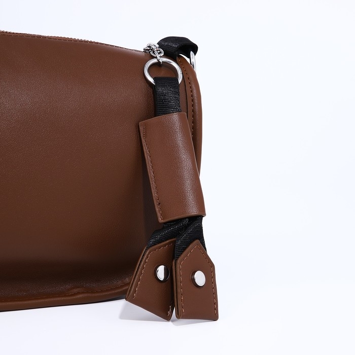 Сумка кросс-боди на молнии, цвет коричневый Сумка кросс-боди на молнии, цвет коричневый