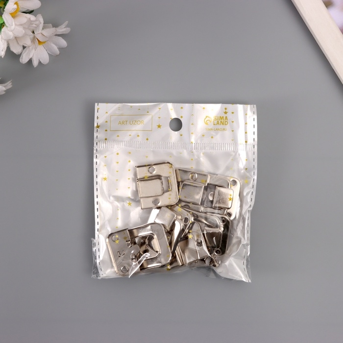 Замок металл для шкатулки хром + гвозд. набор 4 шт 4х2,7 см Замок металл для шкатулки хром + гвозд. набор 4 шт 4х2,7 см