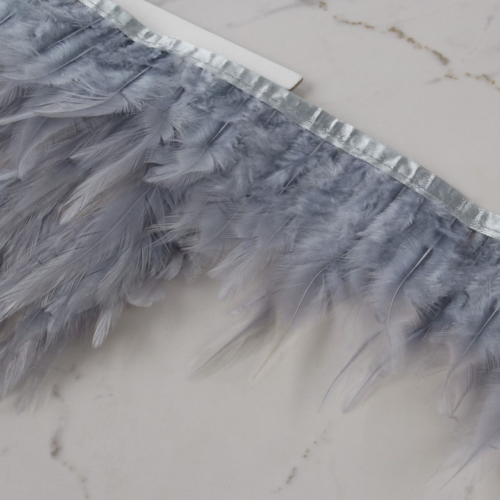 Тесьма с перьями петуха, 10-15 см, 5 ± 0,5 м, цвет серый Тесьма с перьями петуха, 10-15 см, 5 ± 0,5 м, цвет серый