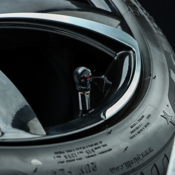 Колпачок на вентиль TORSO,  Колпачок на вентиль TORSO, "Череп", черный, набор 4 шт