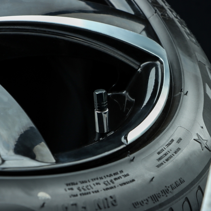 Колпачок на вентиль TORSO, черный, набор 4 шт Колпачок на вентиль TORSO, черный, набор 4 шт