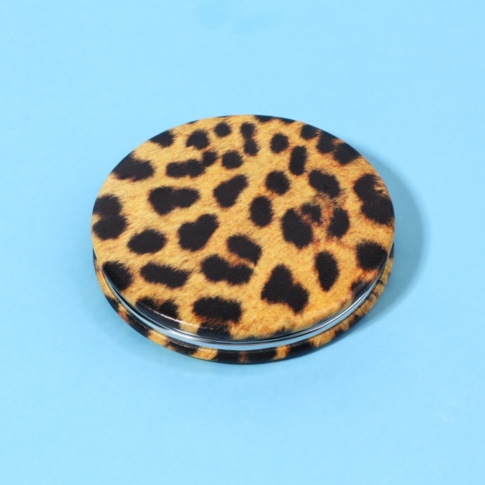 Зеркало складное «ANIMAL», d = 7 см, с увеличением, искусственная кожа, цвет «леопард» Зеркало складное «ANIMAL», d = 7 см, с увеличением, искусственная кожа, цвет «леопард»