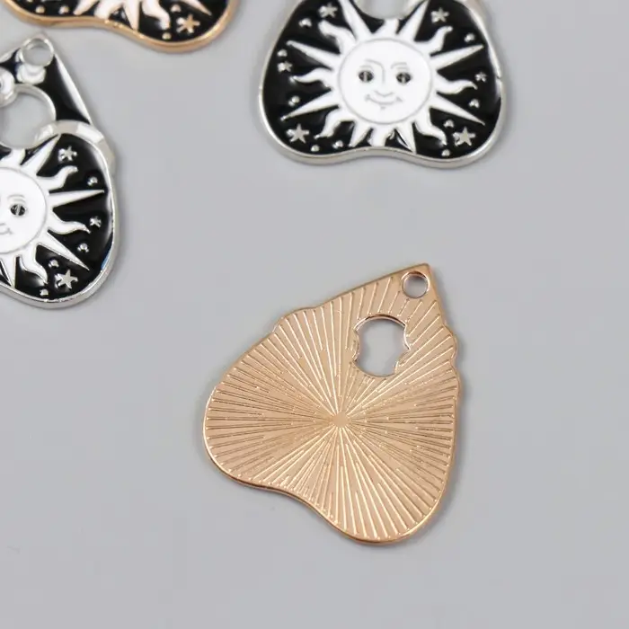 Декор для творчества металл Декор для творчества металл "Солнце символ" эмаль МИКС 2,6х2,3 см