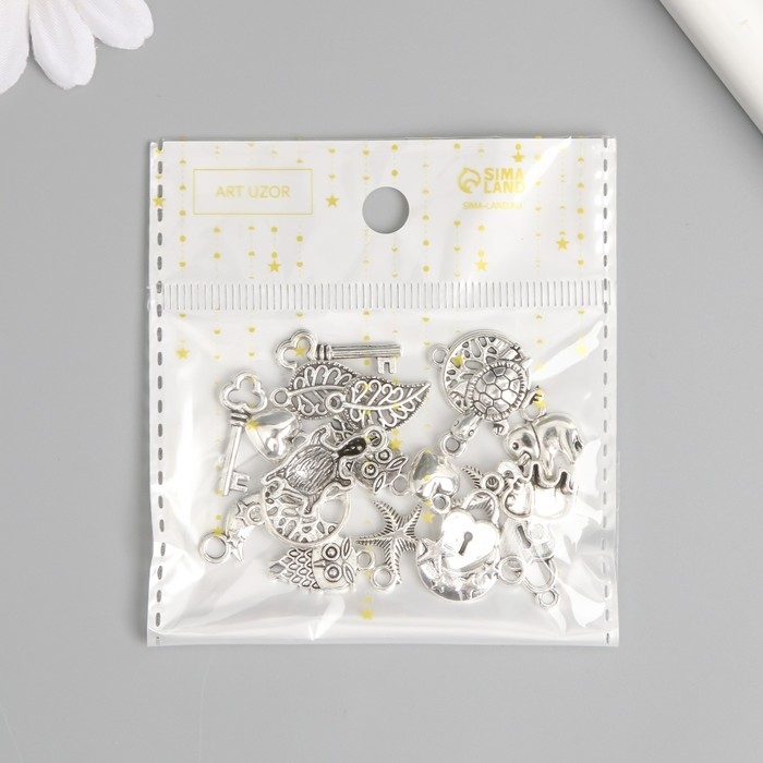 Бисер стекло 8/0 (3 мм) в шкатулке  Бисер стекло 8/0 (3 мм) в шкатулке "Яркий" 28 цветов х 10  гр + декор 17,5х10,5х2,4 см