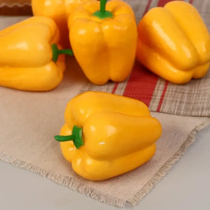 Муляж Муляж "Перец" жёлтый