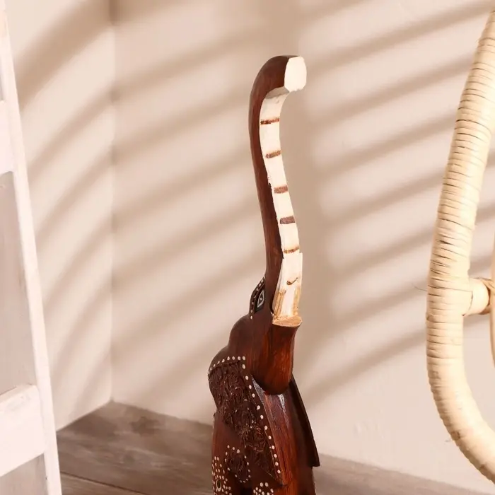 Сувенир дерево "Слон с резными ушками" 60х14х9 см