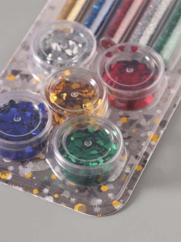 Глиттер Глиттер "Пудра и сердечки" металлик набор 5х6 гр и 5х5 гр 21,4х9,3 см