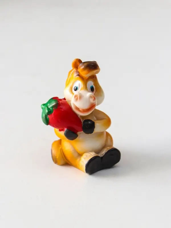 Сувенир полистоун Сувенир полистоун "Коняшка с фруктиком" МИКС 2,2х2,5х4,7 см