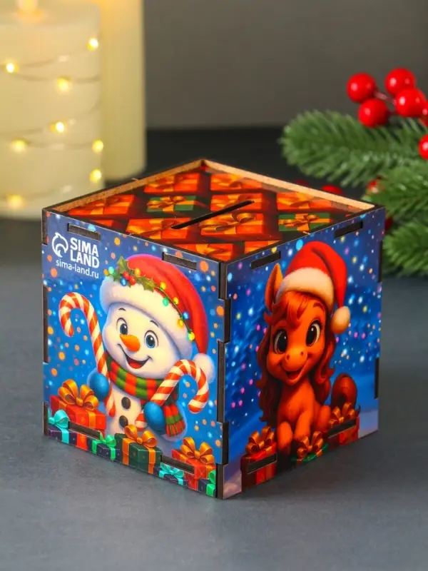 Новогодняя копилка куб "Снеговик с коняшкой" 10х10х10 см (набор 7 деталей)