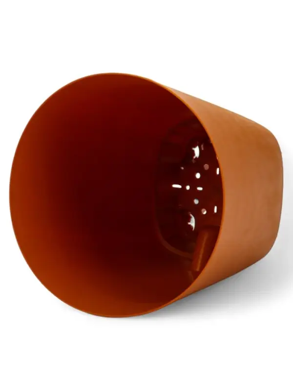 Кашпо с прикорневым поливом 2 л D-14,5см, H-15см карамель Кашпо с прикорневым поливом 2 л D-14,5см, H-15см карамель "Гранд"