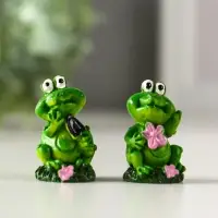 Фигурка полистоун &laquo;Лягушонок на полянке&raquo;, 2&times;1.8&times;3.5 см, МИКС
