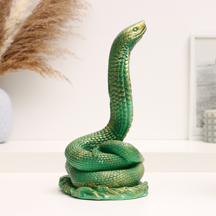 Новый год. Символ 2025. Фигура Новый год. Символ 2025. Фигура "Змея Кобра" зеленая с позолотой, 17х13х25см