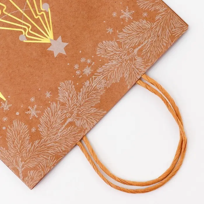 Пакет крафт с зол. тиснением, круглая ручка, Пакет крафт с зол. тиснением, круглая ручка,"Рожденственский лес" 21 х 27 х 11 см, 120 г