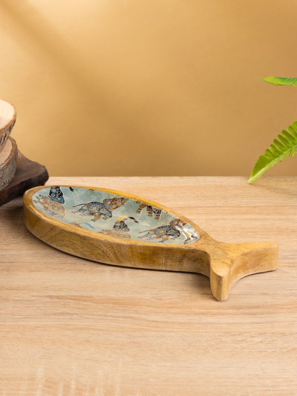 Блюдо в форме рыбки Блюдо в форме рыбки "Мудрый слон" дерево манго 25,5х10х2 см