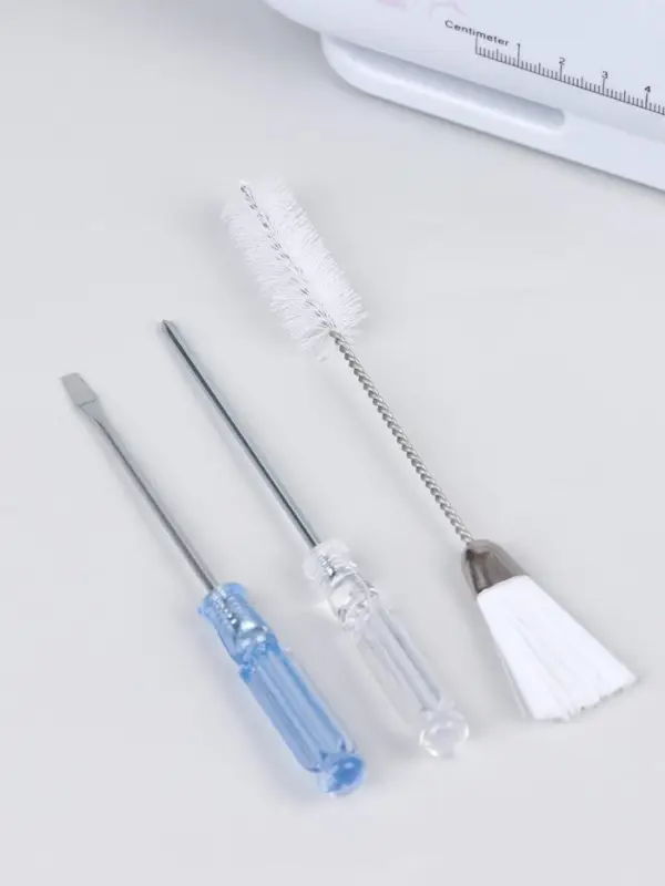 Сервисный набор для швейных машин, 3 предмета: отвёртка 2 шт., щётка