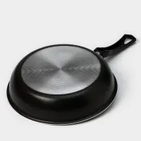 Сковорода &laquo;Классика атлас&raquo;, d=24 см, стеклянная крышка, пластиковая ручка, антипригарное покрытие, алюминий, чёрная