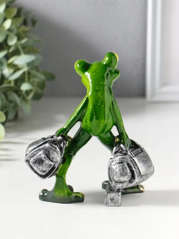 Фигурка полистоун лак &laquo;Лягушонок с сумками&raquo;, 7.5&times;11.5&times;13 см