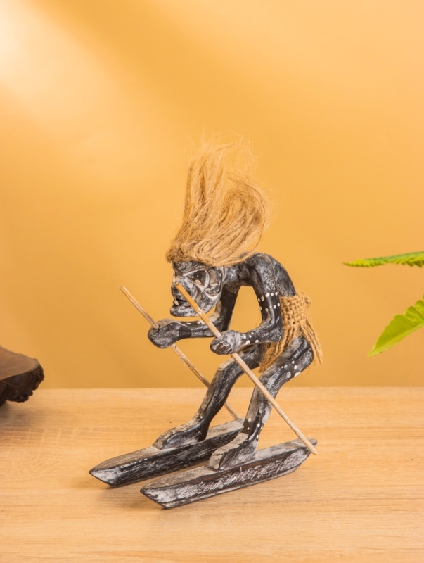 Сувенир «Абориген лыжник», 13×13×6.5 см, дерево Сувенир «Абориген лыжник», 13×13×6.5 см, дерево