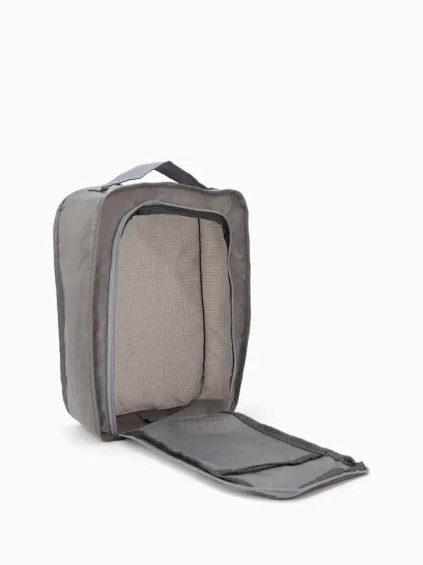 Косметичка дорожная на молнии, с ручкой, с карманом, серая