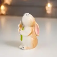 Сувенир керамика "Зайчик с ромашкой" 9,2х5,7х6,2 см