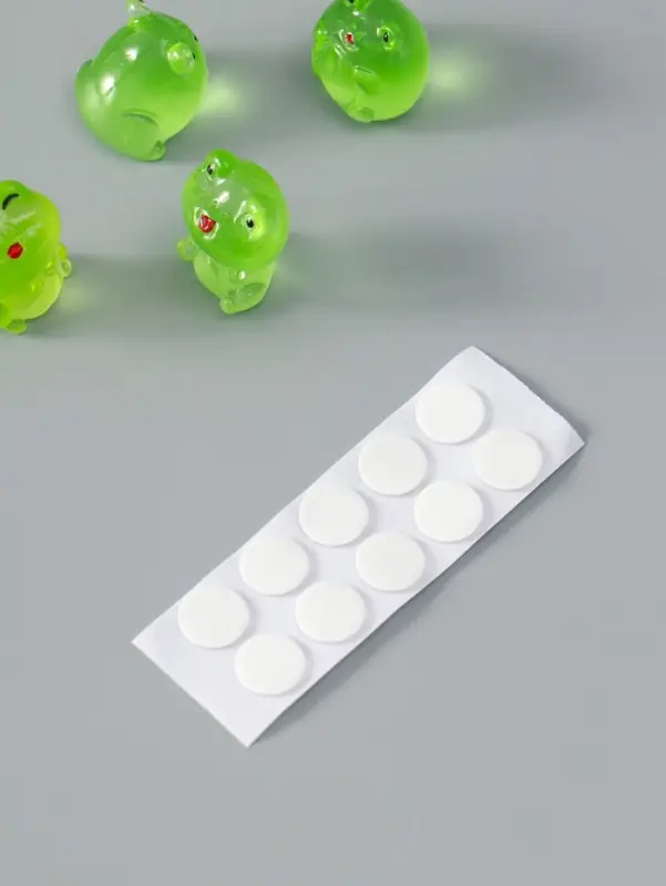 Сувенир эпоксидная смола флюоресцентный Сувенир эпоксидная смола флюоресцентный "Лягушата" набор 6 шт 3,2х2,5х2 см