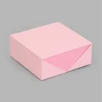 Коробка подарочная с наполнением, 21&times;21&times;8 см, гирлянда, бумажный наполнитель