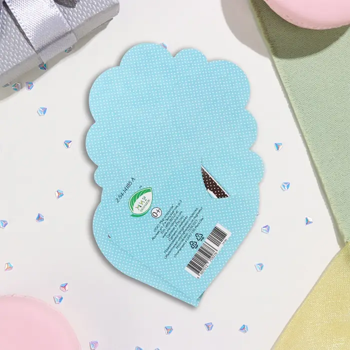 Мини-открытка Love is, глиттер, 10×13.5 см Мини-открытка Love is, глиттер, 10×13.5 см