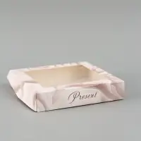 Коробка подарочная складная &laquo;Подарок&raquo;, 20&times;20&times;4 см, с окном