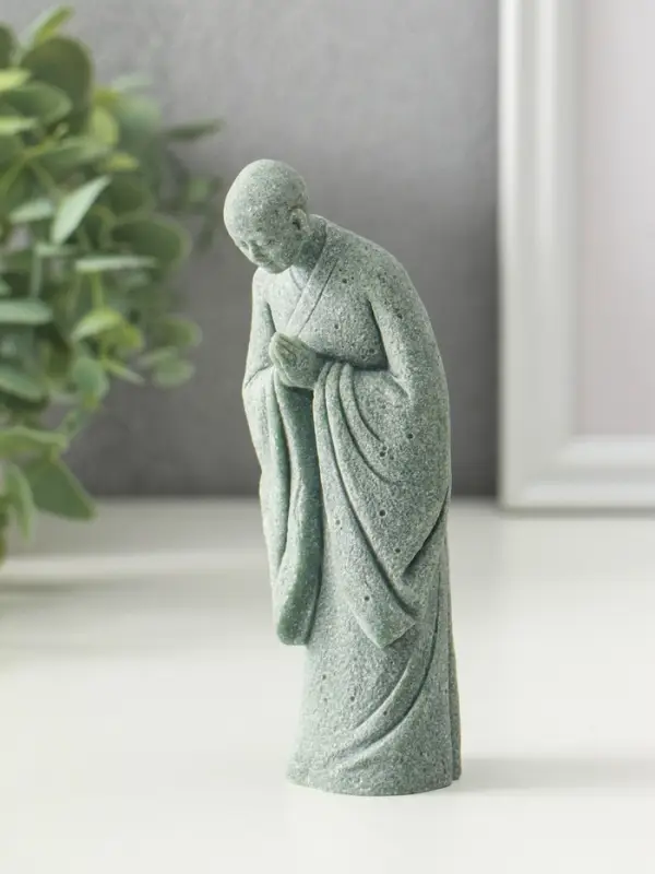 Фигурка песчаник &laquo;Монах&raquo;, 5.3&times;4&times;14 см
