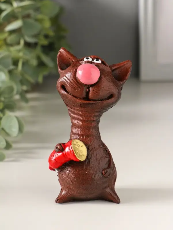Сувенир Кот с колбасой, микс 10х5,3х3,5см