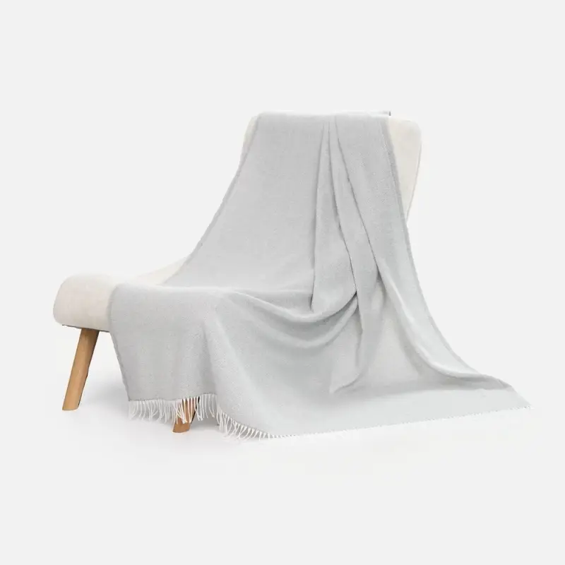 Плед «Гирвас», светло-серый