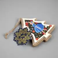 Подвеска световая &laquo;Девочка с игрушками&raquo;, 11&times;12 см, от батареек LR41&times;3, свечение тёплое белое