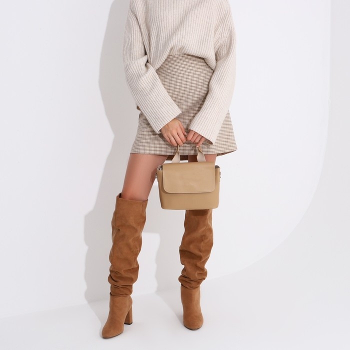 Сумка-мессенджер на клапане, цвет бежевый Сумка-мессенджер на клапане, цвет бежевый