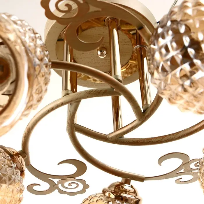 Светильник потолочный BayerLux &laquo;Фрези&raquo;, 5&times;Е27, 40 Вт, золото, 58&times;58&times;28 см