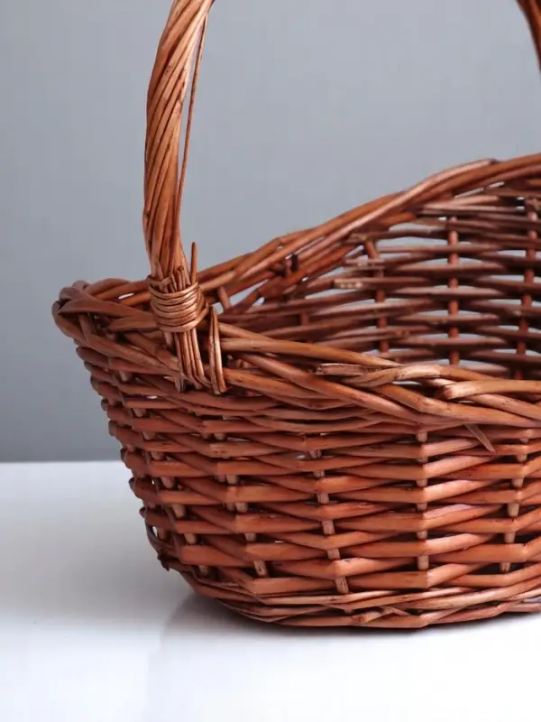 Набор корзин плетёных, овальные 4 шт., 51×40 см, Н 14/20 см, Н с ручкой 47 см, 43×33×13H/17Hх42H38×28×10H/15Hх Набор корзин плетёных, овальные 4 шт., 51×40 см, Н 14/20 см, Н с ручкой 47 см, 43×33×13H/17Hх42H38×28×10H/15Hх