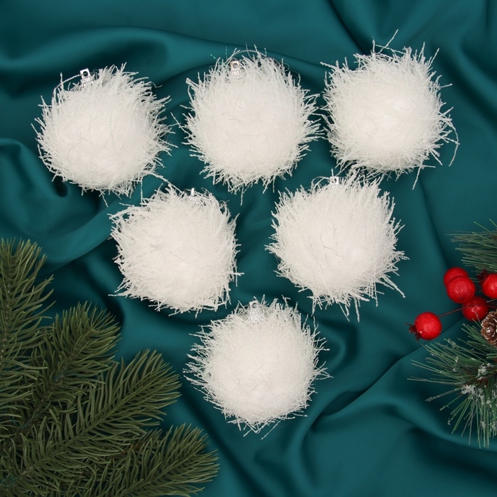 Набор шаров пластик d-6 см, 6 шт Набор шаров пластик d-6 см, 6 шт "Амброс" белый